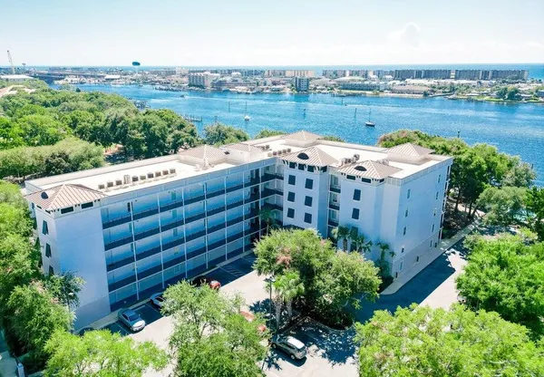 $2,825 | 113 Brooks Street Southeast, Unit 204, Fort Walton Beach, FL 32548