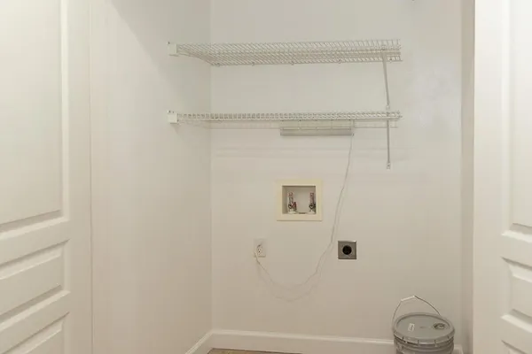 $2,825 | 113 Brooks Street Southeast, Unit 204, Fort Walton Beach, FL 32548