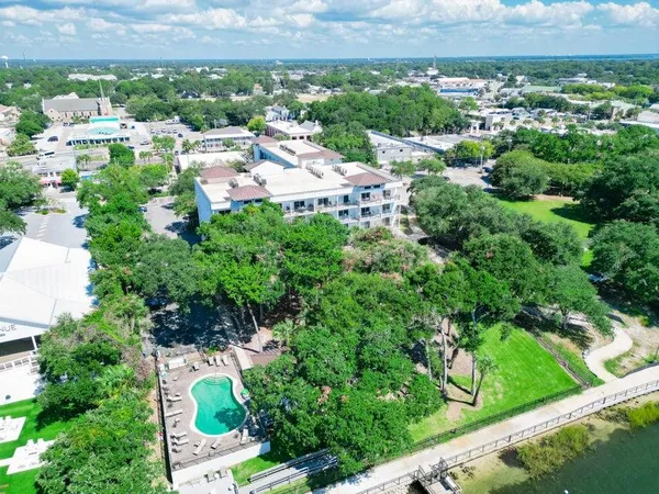 $2,825 | 113 Brooks Street Southeast, Unit 204, Fort Walton Beach, FL 32548