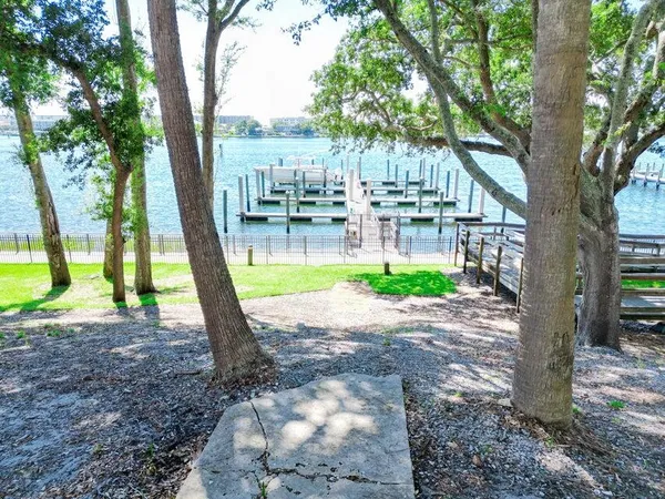 $2,825 | 113 Brooks Street Southeast, Unit 204, Fort Walton Beach, FL 32548