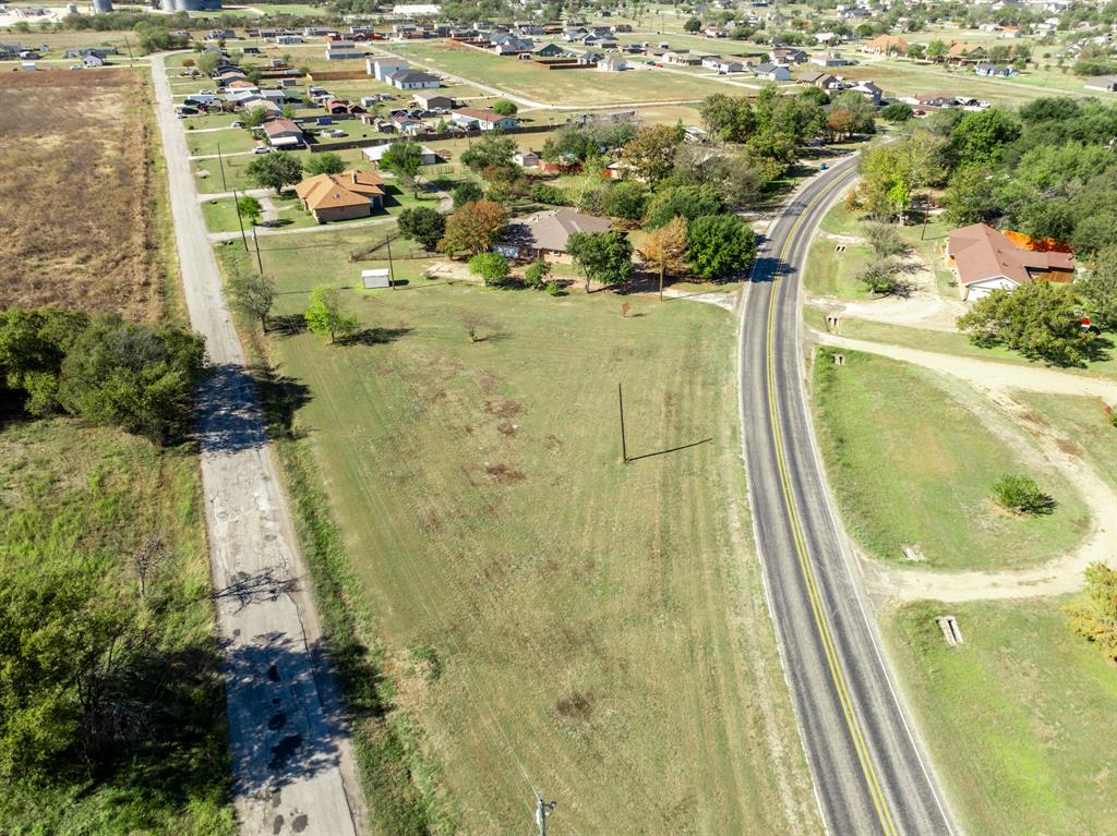 616 South Files Street Itasca, TX 76055 - Photo 37 of 37 a view of a swimming pool