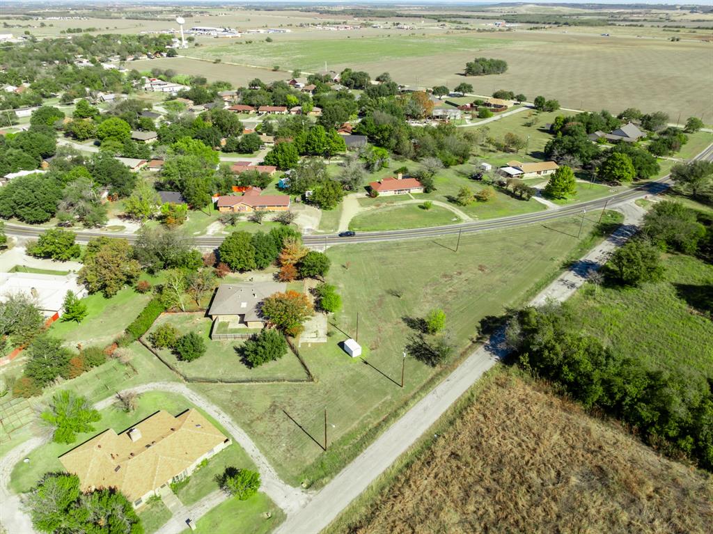 616 South Files Street Itasca, TX 76055 - Photo 4 of 37 a view of a lake