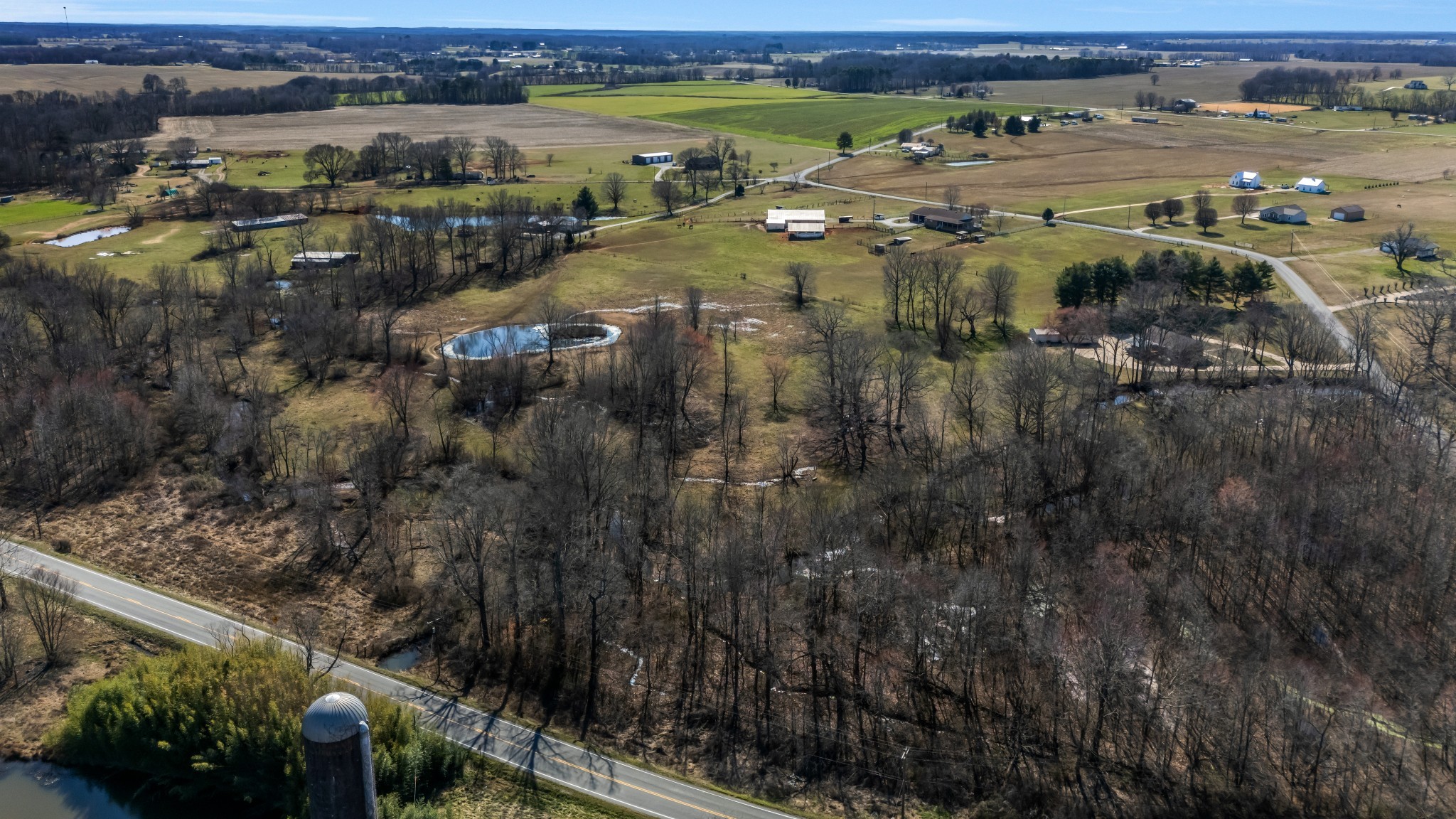 158 Big Springs Road Lawrenceburg, TN 38464 - Photo 17 of 54 a view of a city with ocean view