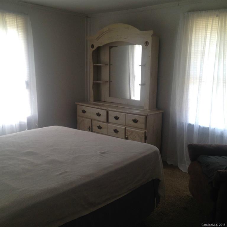 308 Dixon Road Lancaster, SC 29720 - Photo 4 of 15 Gallery Image 4