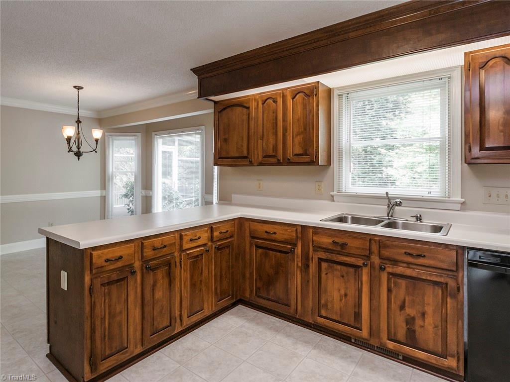 4604 Charlottesville Road Greensboro, NC 27410 - Photo 7 of 30 Gallery Image 7