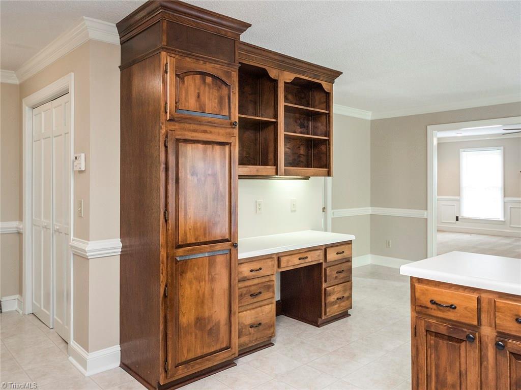 4604 Charlottesville Road Greensboro, NC 27410 - Photo 9 of 30 Gallery Image 9