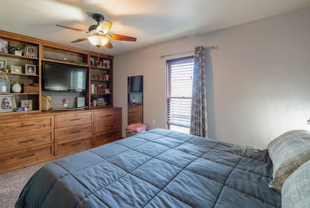 $233,900 | 136 1st Avenue West, Alden, MN 56009