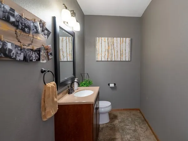 $233,900 | 136 1st Avenue West, Alden, MN 56009