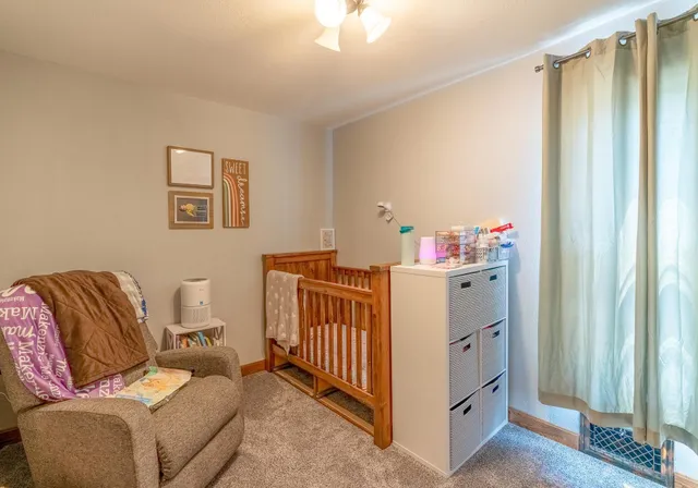 $233,900 | 136 1st Avenue West, Alden, MN 56009