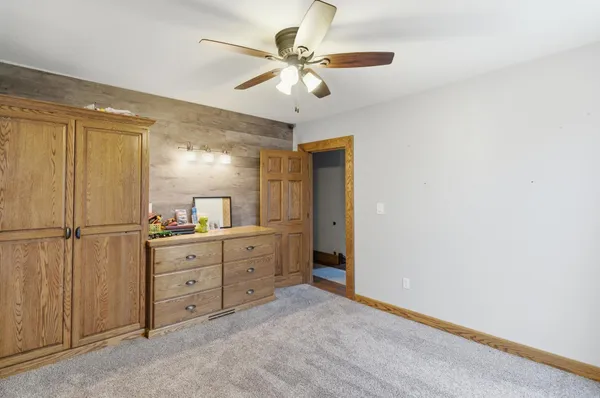$233,900 | 136 1st Avenue West, Alden, MN 56009