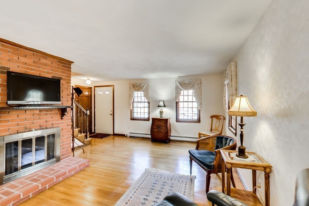 49 Great Rock Road Hanover, MA 02339 - Photo 8 of 24 Gallery Image 8