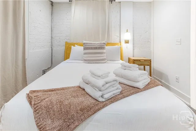 $1,050,000 | 1 East Gordon Street, Unit 1, Savannah, GA 31401