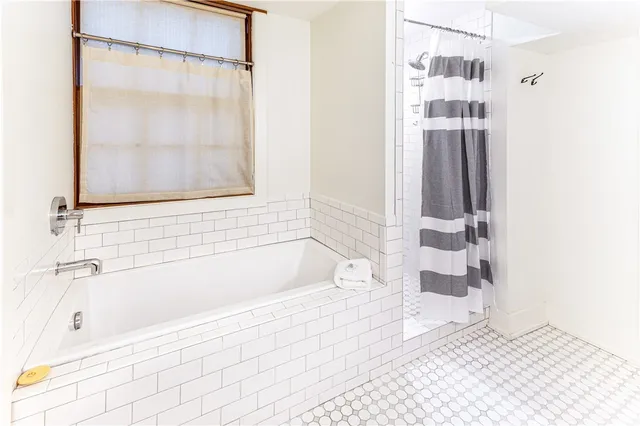 $1,050,000 | 1 East Gordon Street, Unit 1, Savannah, GA 31401