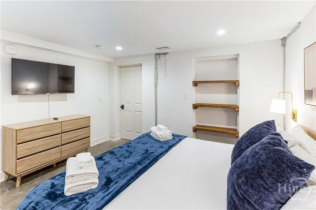 $1,050,000 | 1 East Gordon Street, Unit 1, Savannah, GA 31401