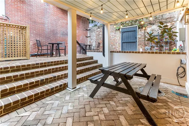 $1,050,000 | 1 East Gordon Street, Unit 1, Savannah, GA 31401