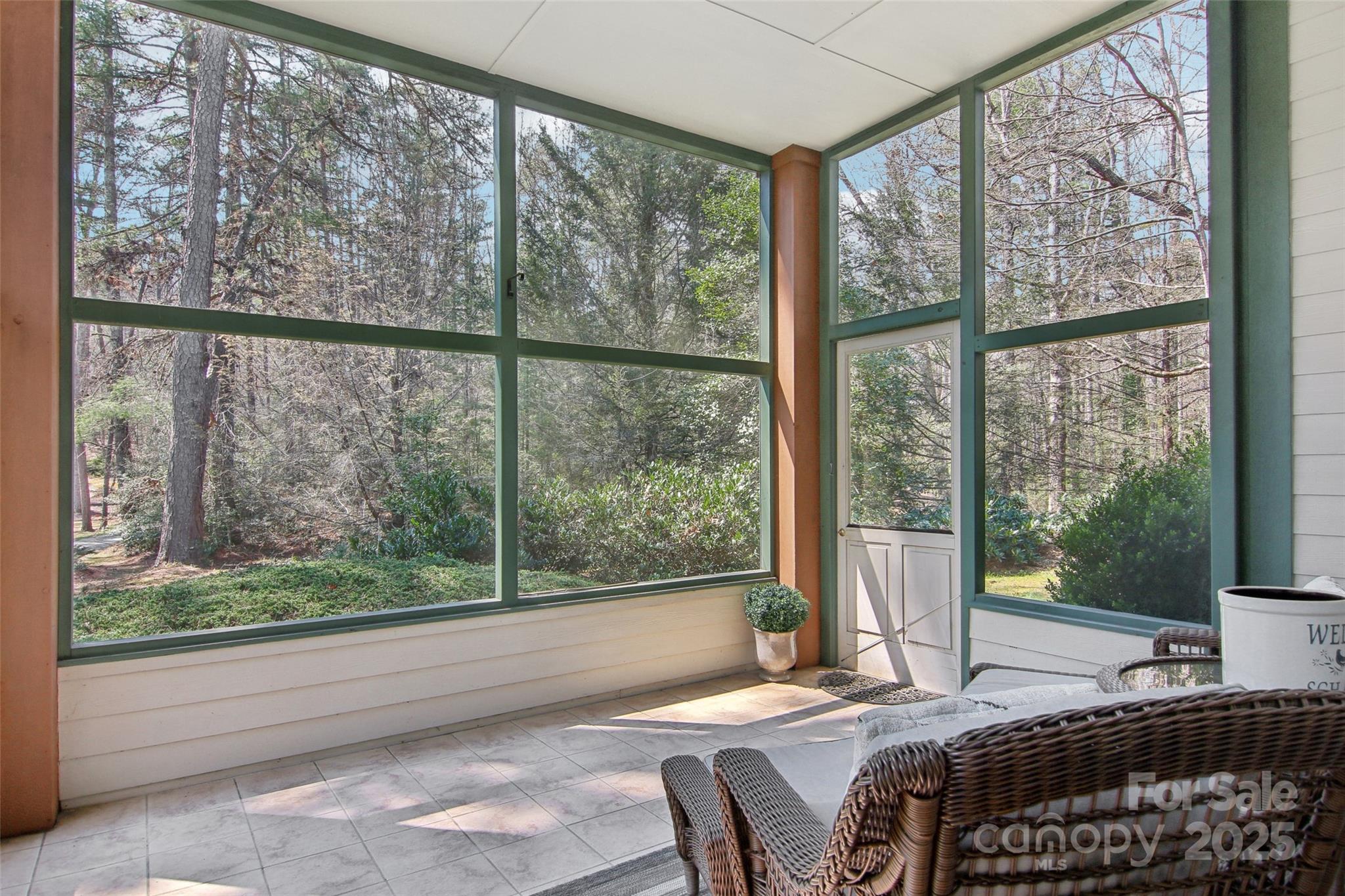 47 Ridgetop Circle, Unit 102 Brevard, NC 28712 - Photo 23 of 34 Gallery Image 23