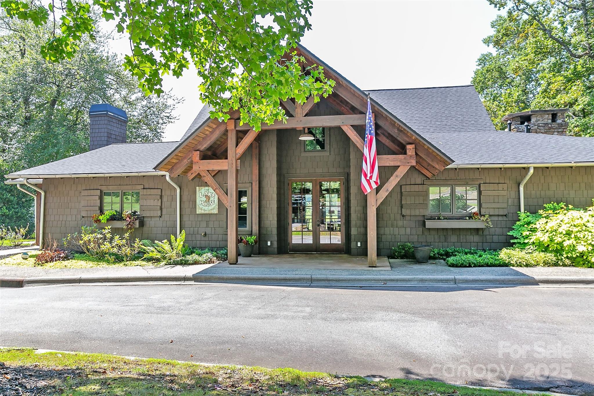 47 Ridgetop Circle, Unit 102 Brevard, NC 28712 - Photo 26 of 34 Gallery Image 26
