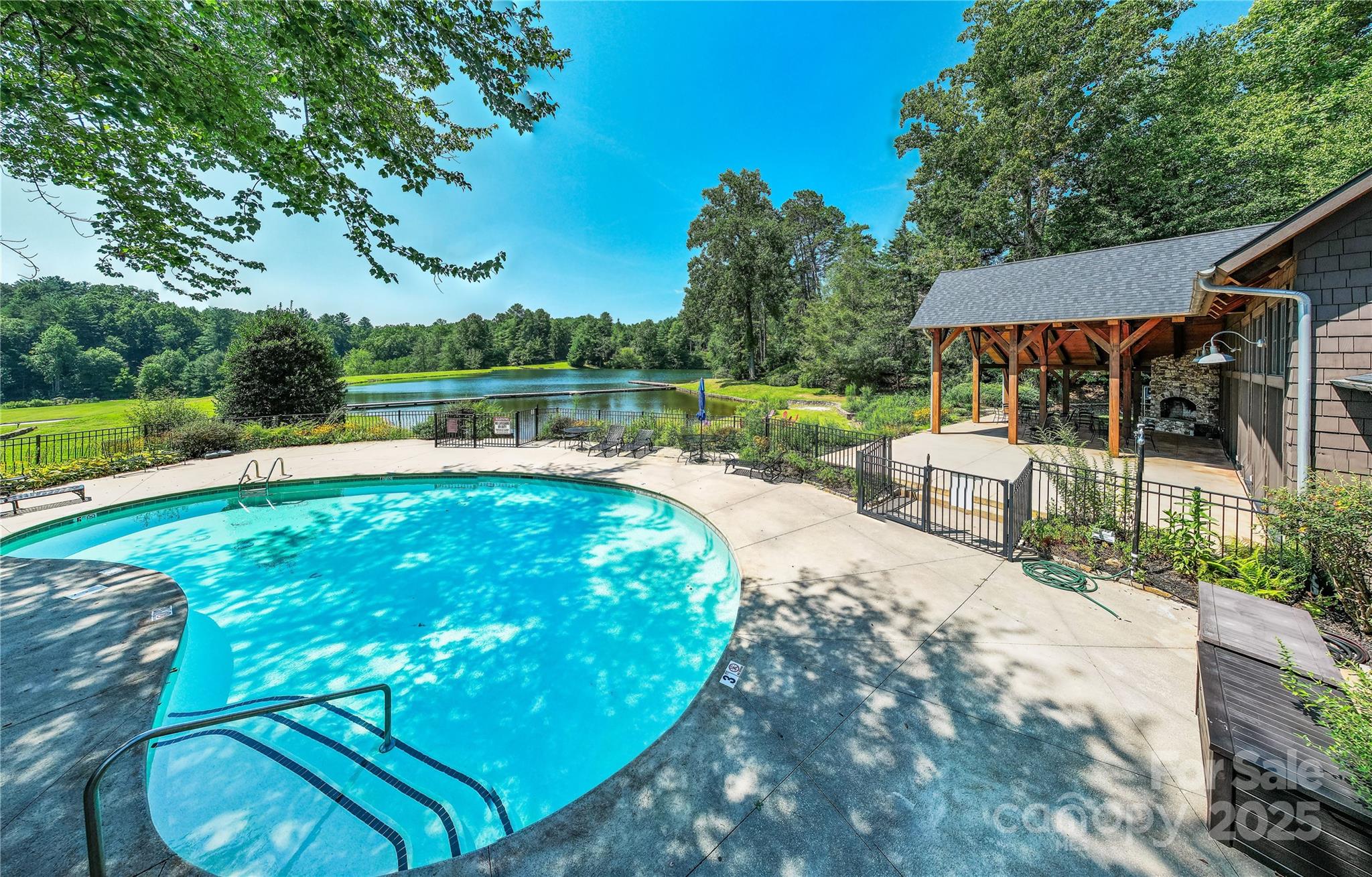 47 Ridgetop Circle, Unit 102 Brevard, NC 28712 - Photo 28 of 34 Gallery Image 28