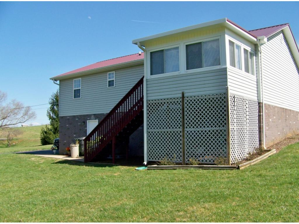 2517 Devault Bridge Road Piney Flats, TN 37686 - Photo 21 of 22 Exterior Rear View