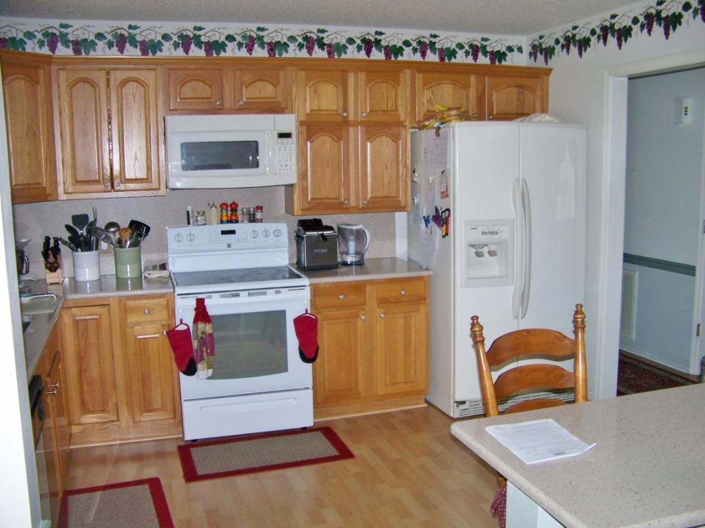 2517 Devault Bridge Road Piney Flats, TN 37686 - Photo 4 of 22 Spacious Kitchen