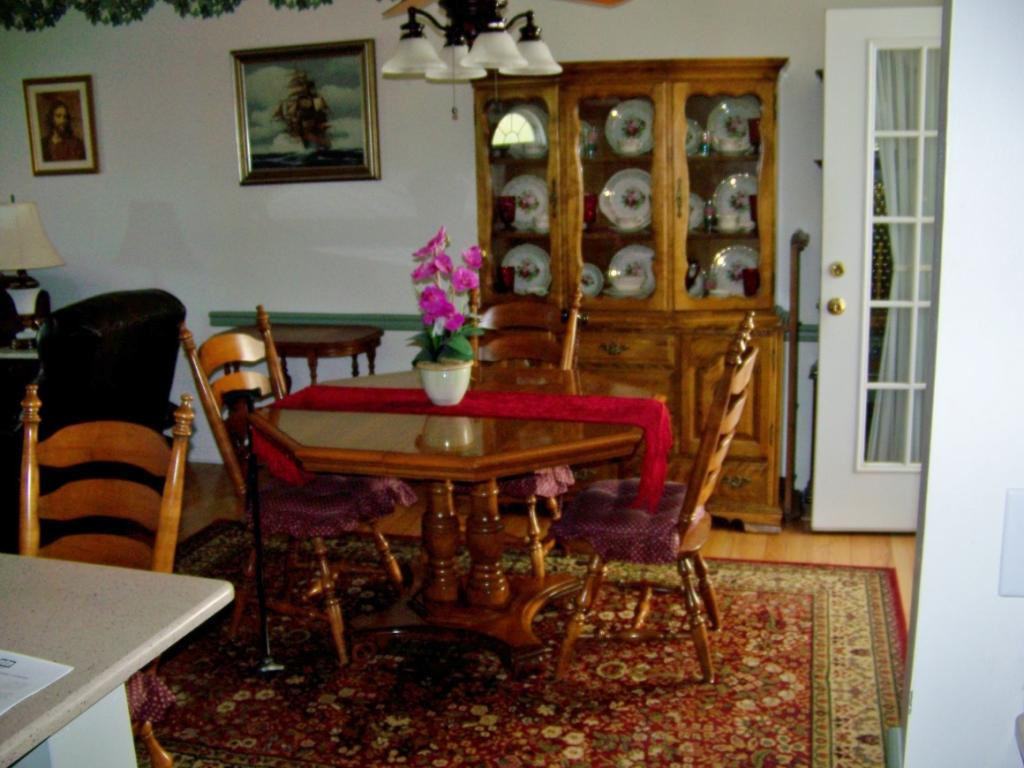 2517 Devault Bridge Road Piney Flats, TN 37686 - Photo 6 of 22 Dining Area