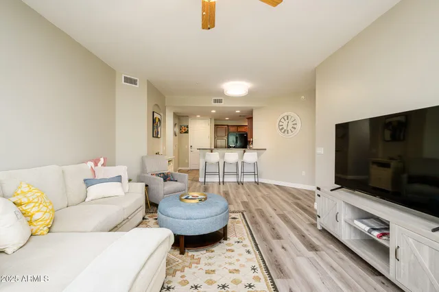 $425,000 | 5450 East Deer Valley Drive, Unit 3008, Phoenix, AZ 85054