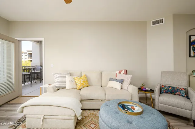 $425,000 | 5450 East Deer Valley Drive, Unit 3008, Phoenix, AZ 85054