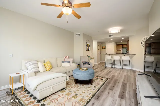 $425,000 | 5450 East Deer Valley Drive, Unit 3008, Phoenix, AZ 85054