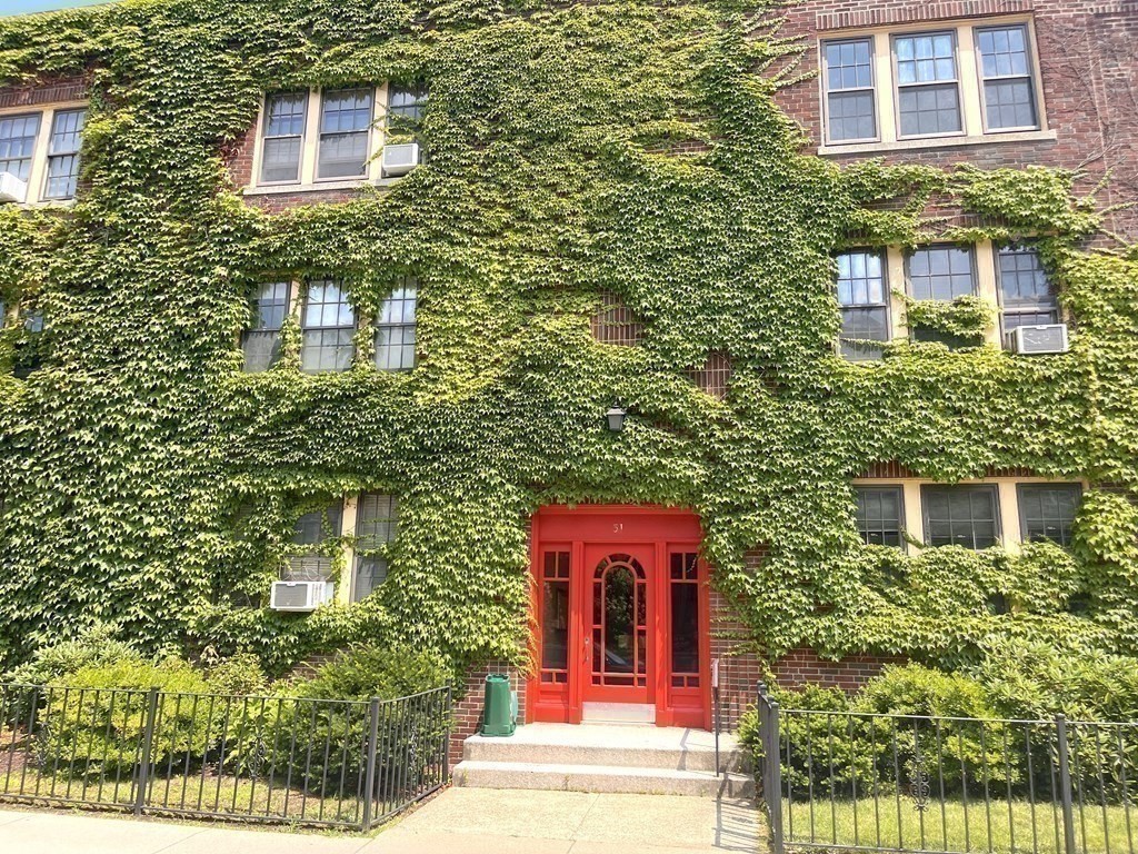 31 Park Street, Unit 6 Brookline, MA 02446 - Photo 13 of 13