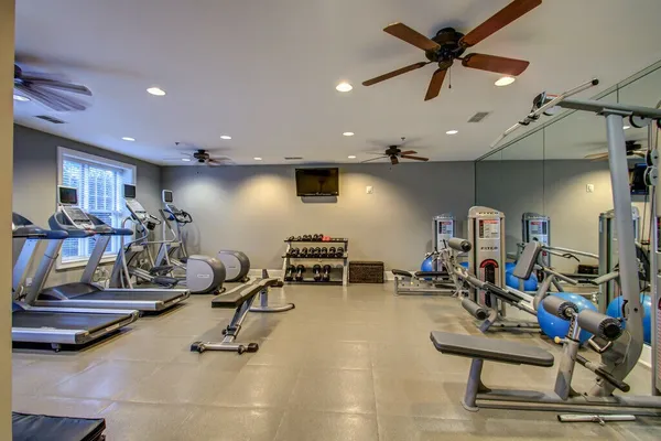 $3,900 | 4120 Ridgefield Drive, Unit 200, Nashville, TN 37205