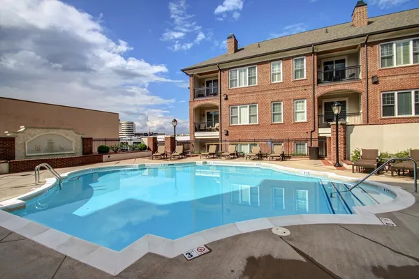 $3,900 | 4120 Ridgefield Drive, Unit 200, Nashville, TN 37205