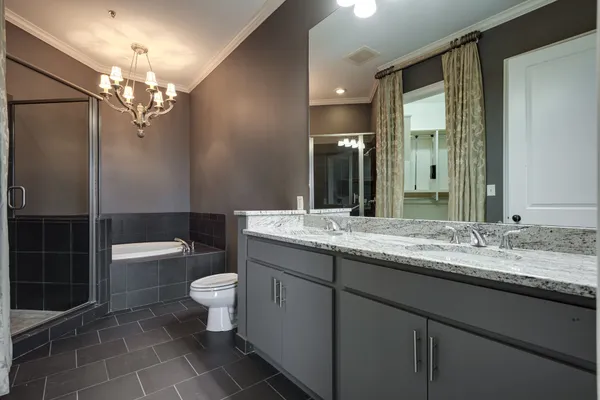 $3,900 | 4120 Ridgefield Drive, Unit 200, Nashville, TN 37205