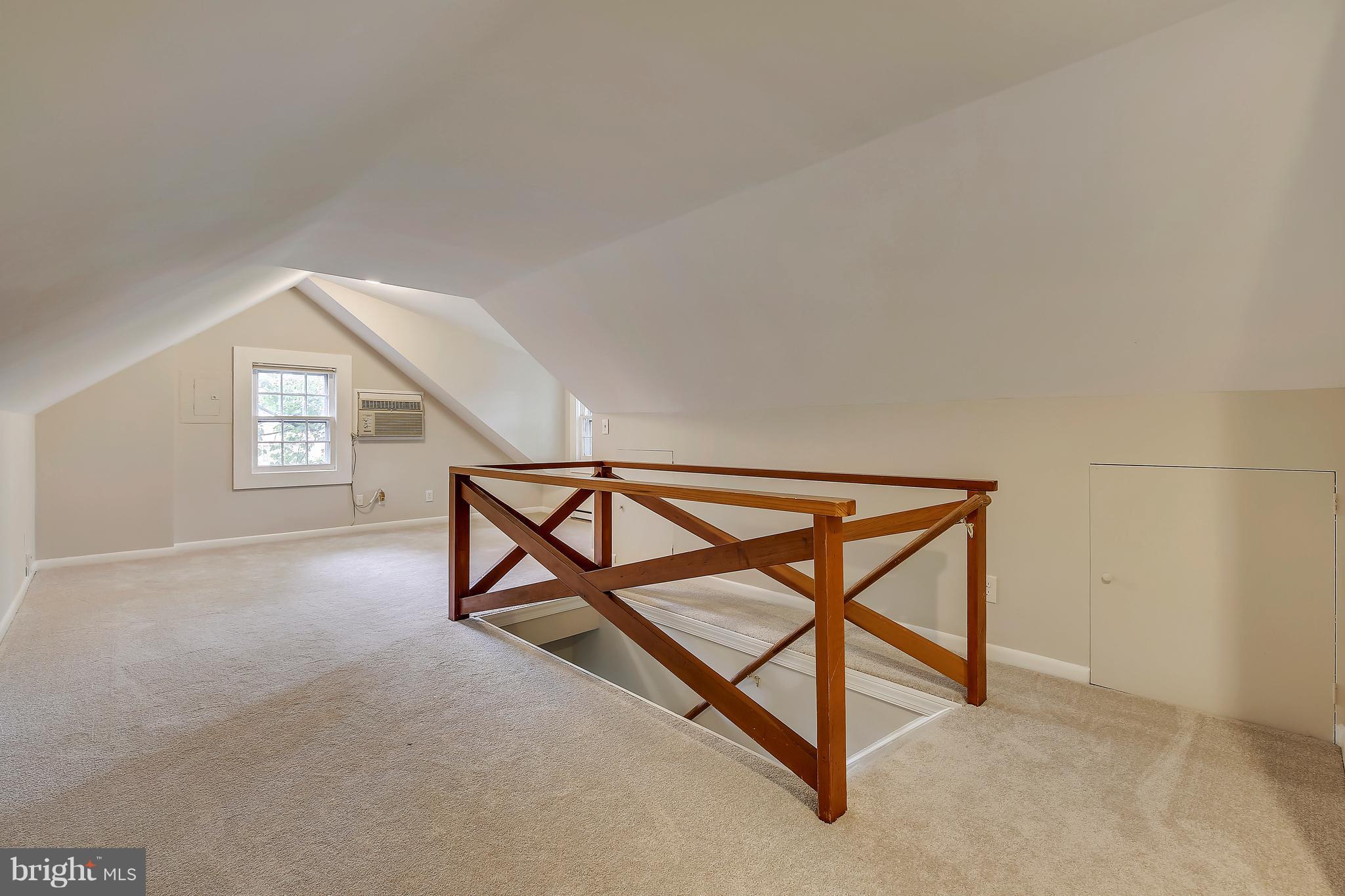 305 Wayne Place Silver Spring, MD 20910 - Photo 16 of 29 a view of entryway