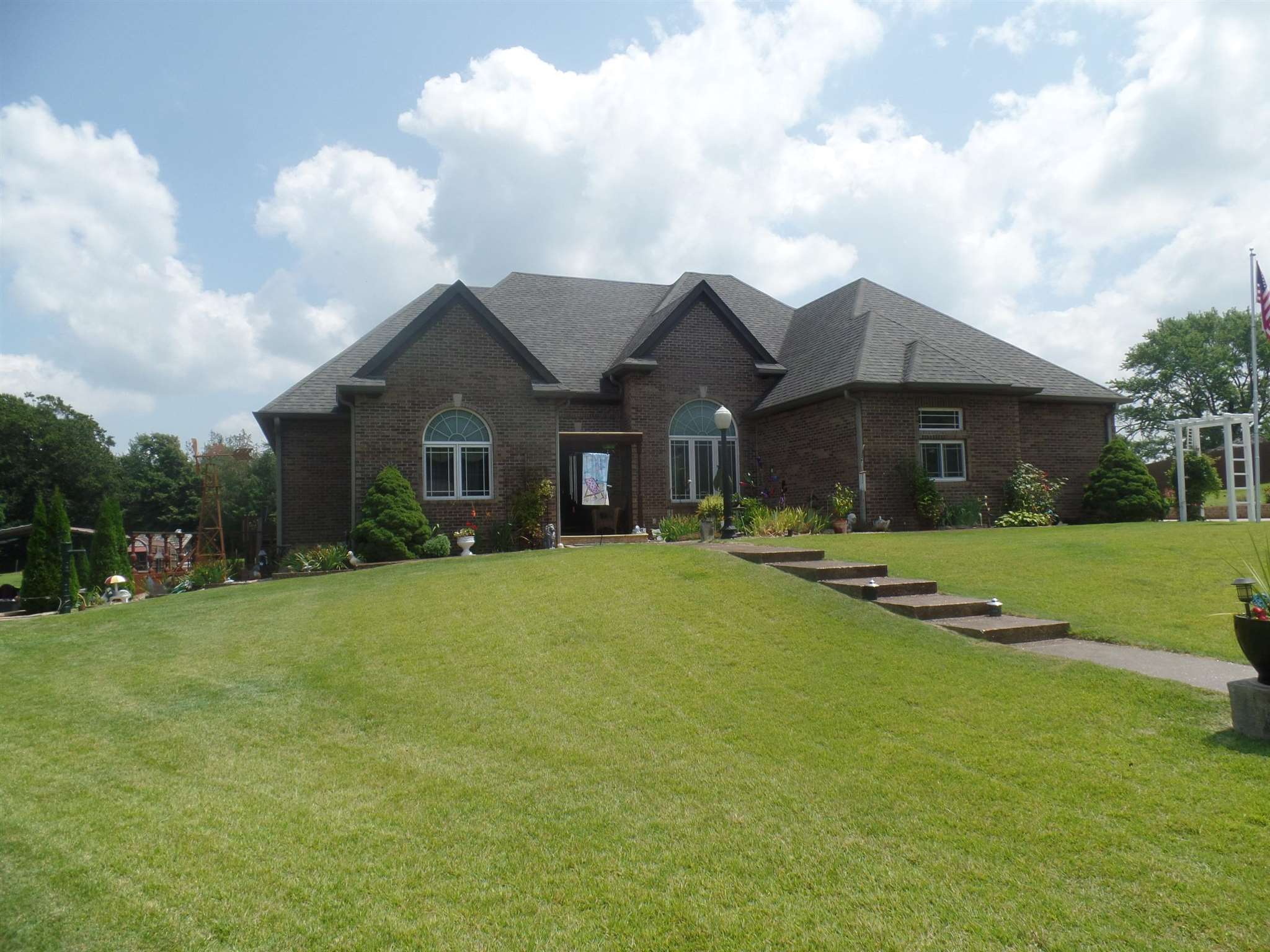 715 South Baseline Road Bloomfield, IN 47424 - Photo 35 of 36 Gallery Image 35
