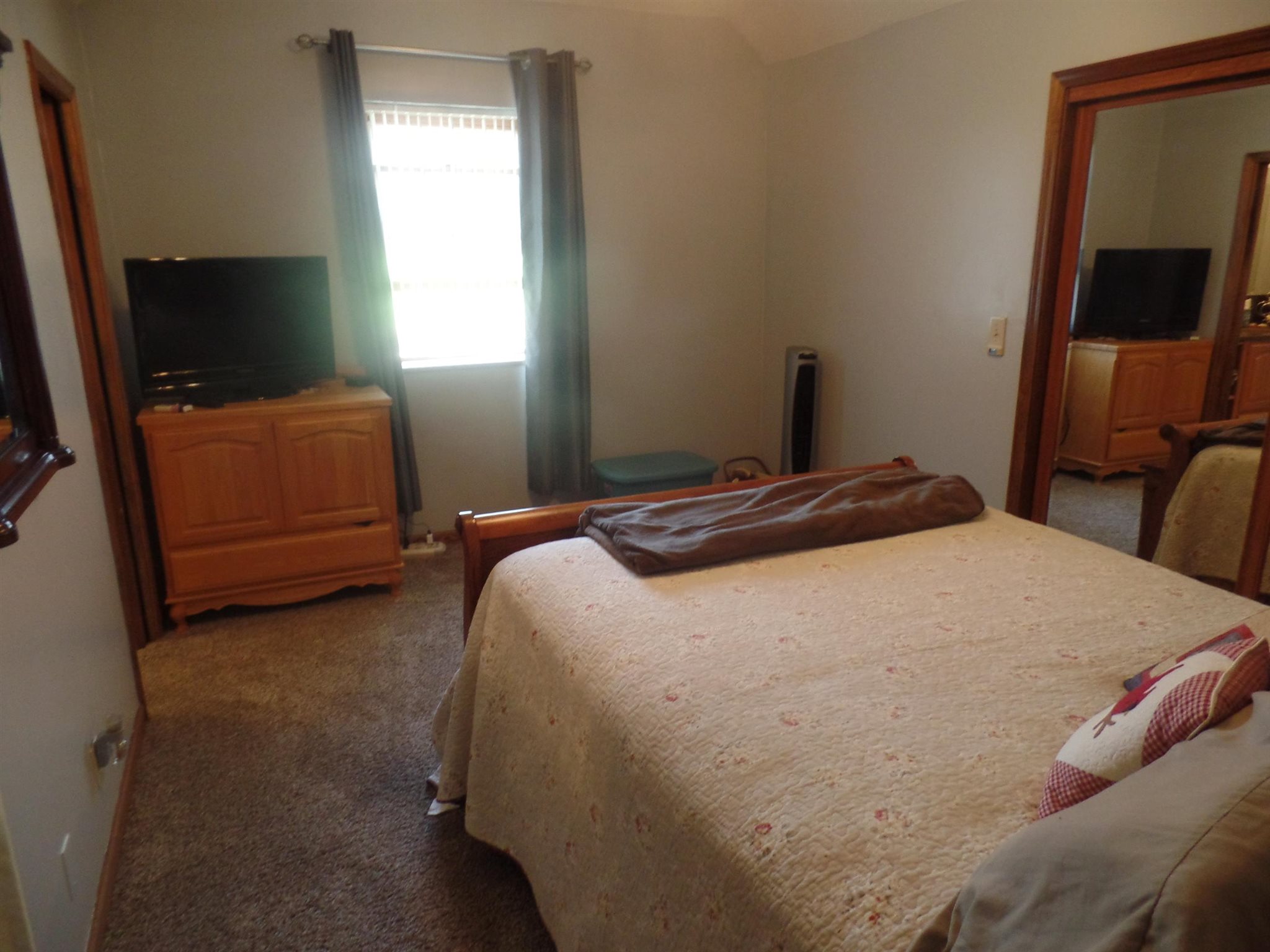 715 South Baseline Road Bloomfield, IN 47424 - Photo 10 of 36 Gallery Image 10