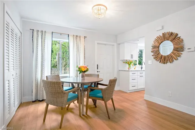 $3,200 | 1275 7th Avenue North, Unit 201, Naples, FL 34102