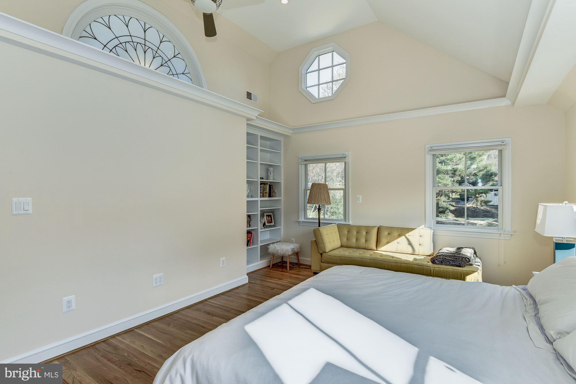 3735 Appleton Street Northwest Washington, DC 20016 - Photo 13 of 22 Bedroom (Master)