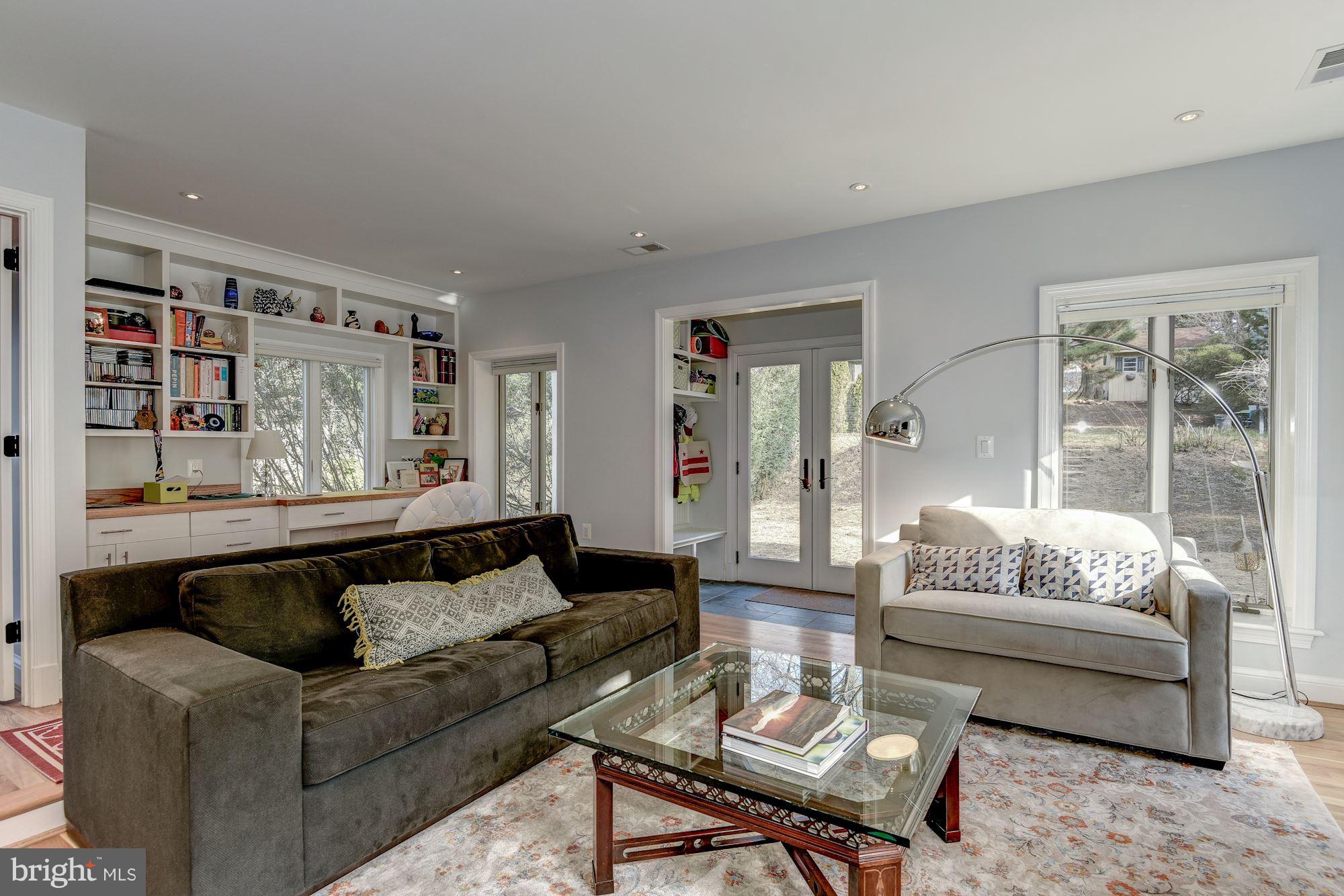 3735 Appleton Street Northwest Washington, DC 20016 - Photo 9 of 22 Family Room