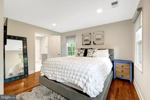 $1,500,000 | 1630 Lozano Drive, Vienna, VA 22182