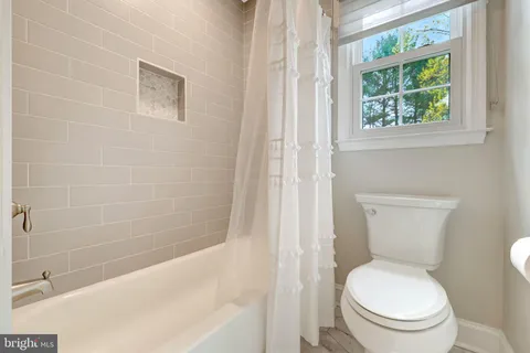$1,500,000 | 1630 Lozano Drive, Vienna, VA 22182