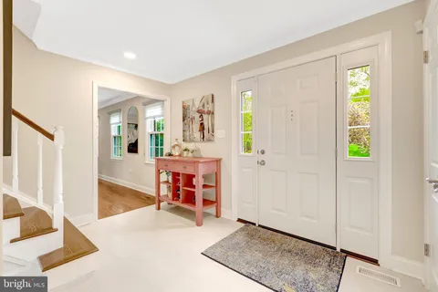 $1,500,000 | 1630 Lozano Drive, Vienna, VA 22182
