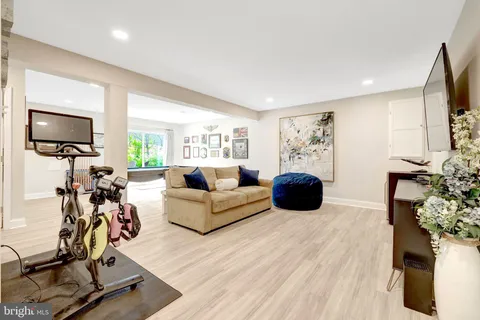 $1,500,000 | 1630 Lozano Drive, Vienna, VA 22182