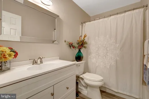 $1,500,000 | 1630 Lozano Drive, Vienna, VA 22182