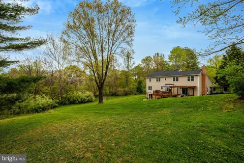 $1,500,000 | 1630 Lozano Drive, Vienna, VA 22182