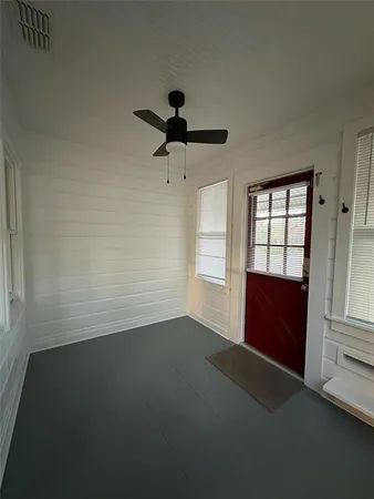 $2,100 | 780 27th Avenue North, St. Petersburg, FL 33704