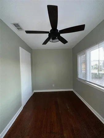 $2,100 | 780 27th Avenue North, St. Petersburg, FL 33704