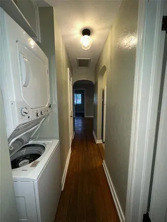 $2,100 | 780 27th Avenue North, St. Petersburg, FL 33704