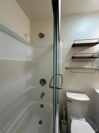 $2,100 | 780 27th Avenue North, St. Petersburg, FL 33704