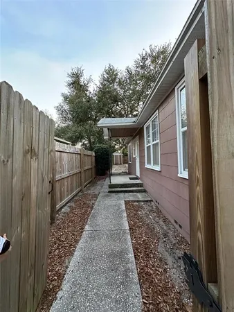 $2,100 | 780 27th Avenue North, St. Petersburg, FL 33704