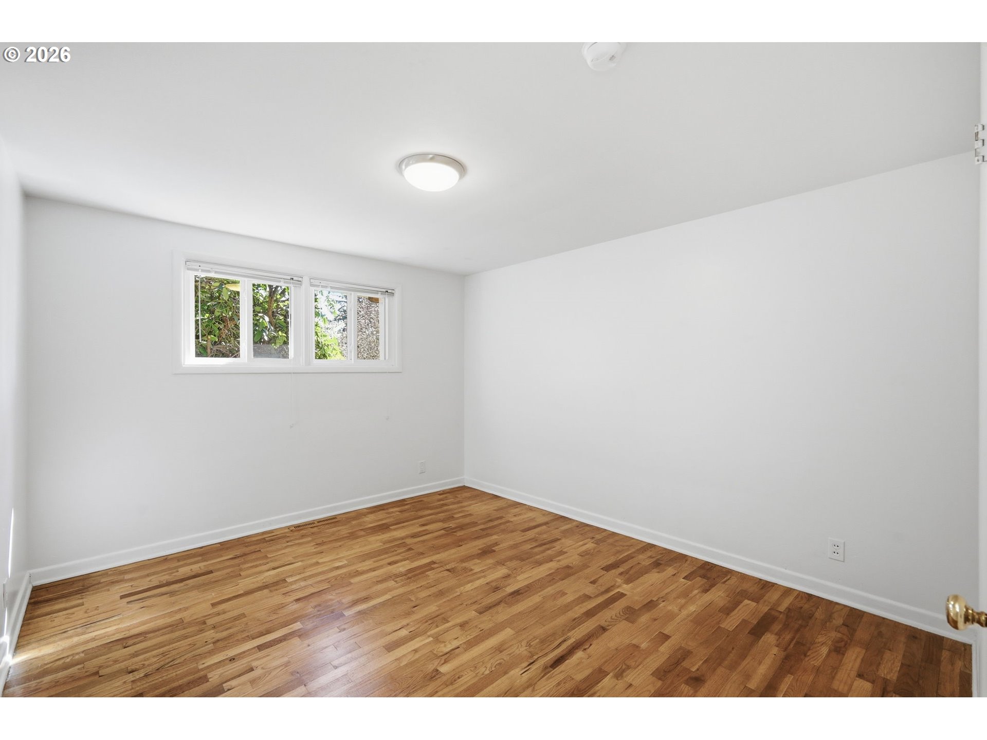 1090 Corydon Street Eugene, OR 97401 - Photo 29 of 47 Bedroom